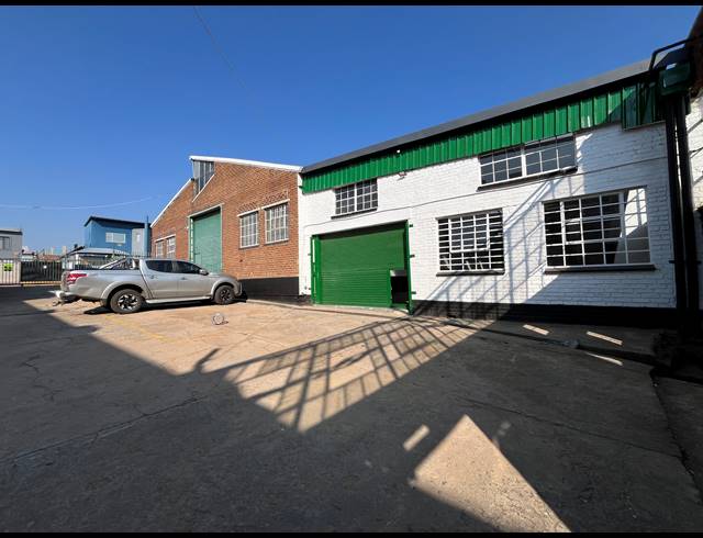 437M² WAREHOUSE TO LET IN SEBENZA